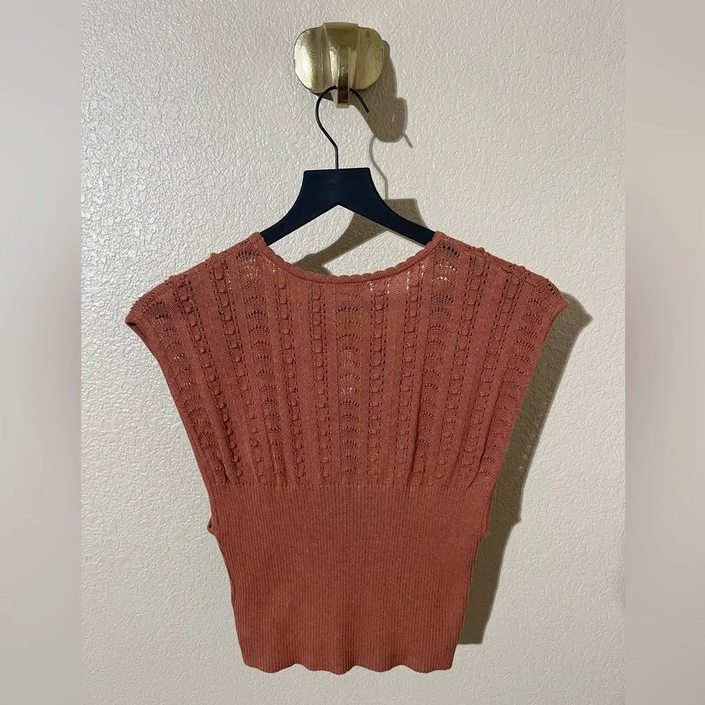 Sold  - Picture 2 of 8